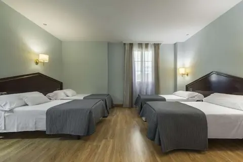 Hotel Porcel Navas in Granada — foto 3