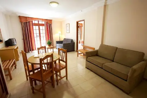 Apartamentos Be Smart Florida Plaza in Puerto De La Cruz — foto 19