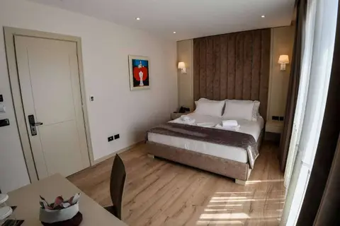 Iliad Hotel in Durrës — foto 2