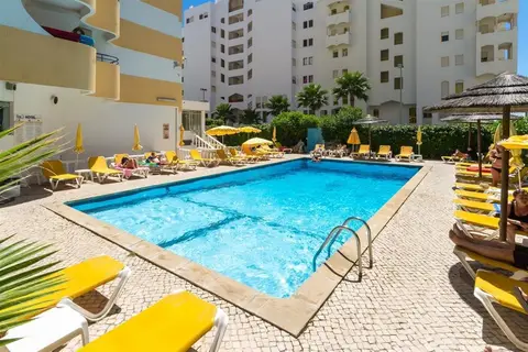 Atismar Hotel in Quarteira — foto 14