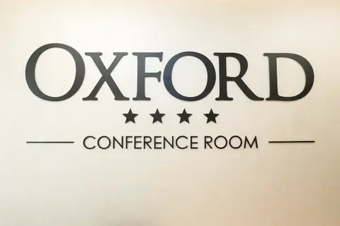 Oxford Hotel in Tirana — foto 19