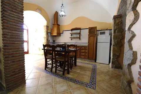 Cuevas La Granja in Benalúa — foto 30