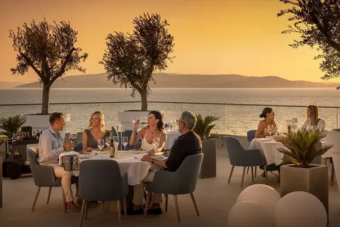 Khalani Beach Hotel in Makarska — foto 4
