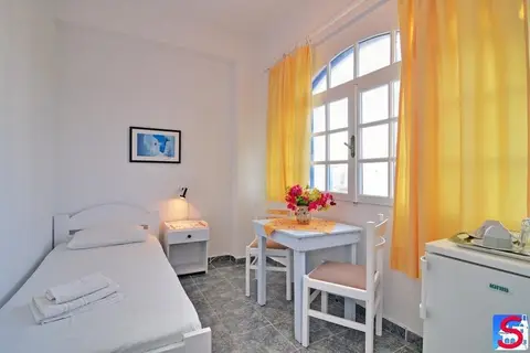 Soultana Rooms & Apartments in Πολλώνια — foto 14