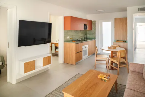Nazaret Beach in Arrecife — foto 15