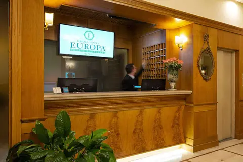 Grand Hotel Europa in Napels, foto 9
