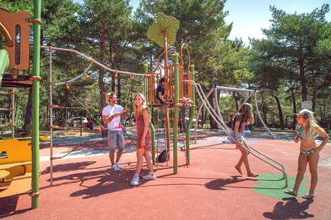 Camping La Farigoulette in Saint-Laurent-du-Verdon — foto 16
