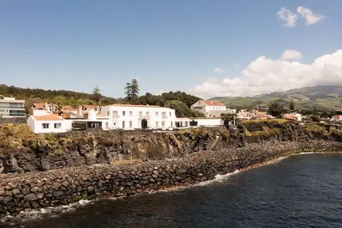 White Exclusive Suites & Villas in Lagoa (Nossa Senhora do Rosário)