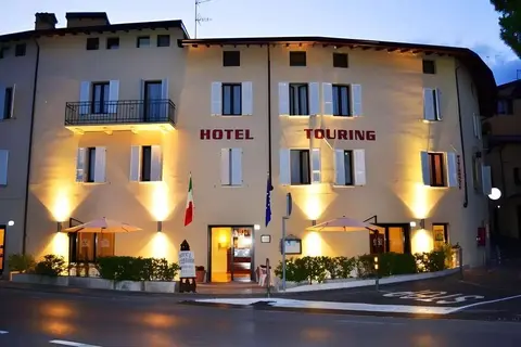 Hotel Touring Gardone Riviera in Gardone Riviera