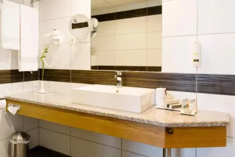 Rogner Hotel Tirana in Tirana — foto 8