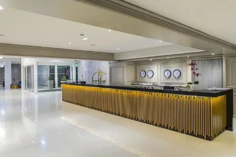 Constantinos The Great Beach Hotel in Παραλίμνι — foto 13