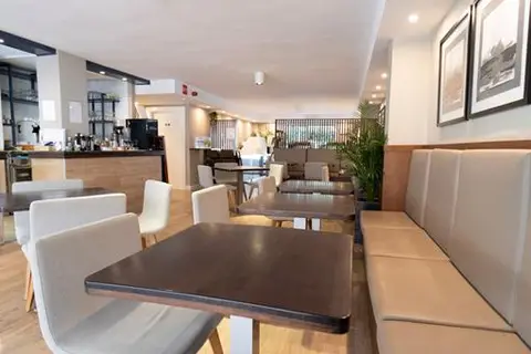 Aparthotel Puerto Azul in Marbella — foto 8
