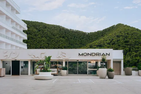 Mondrian Ibiza in Santa Eulària des Riu — foto 35