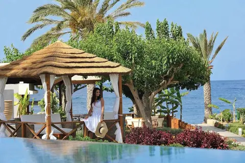 Constantinou Bros Asimina Suites Hotel in Geroskipou — foto 15