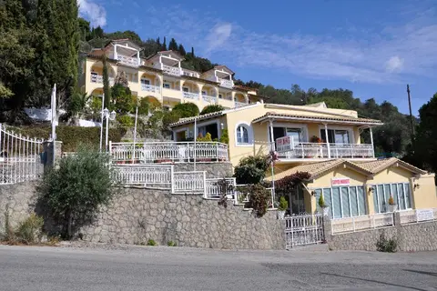 Mazis Appartments in Άγιος Γόρδιος — foto 14