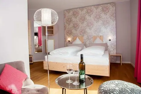 Johannishof Wein-Café & Gästehaus foto 12