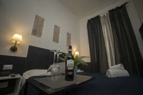 Ideal in Napels, foto 25