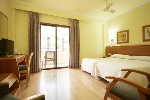 Invisa Hotel La Cala in Santa Eulària des Riu — foto 5
