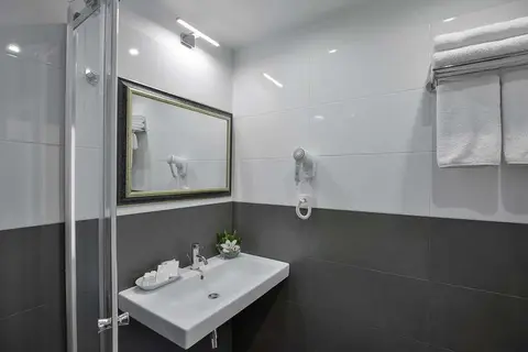 Hotel Garden Court in Praag — foto 29