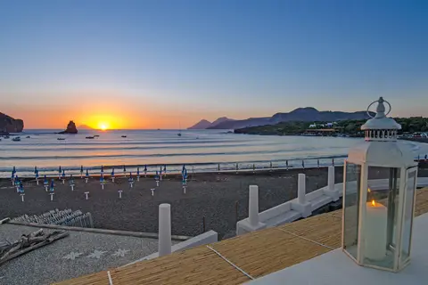 Les Sables Noirs in Lipari, foto 2