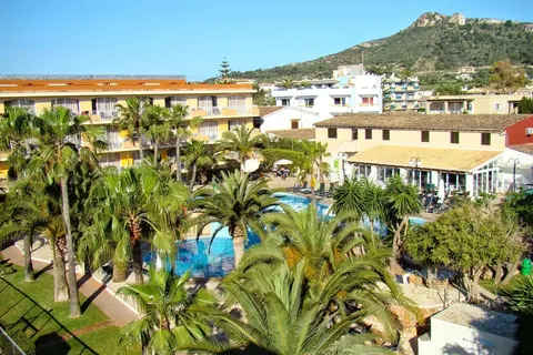 Club Simo Aparthotel in Son Servera