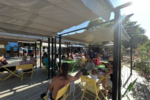 Camping A L Ombre Des Tilleuls in Peyrouse — foto 5