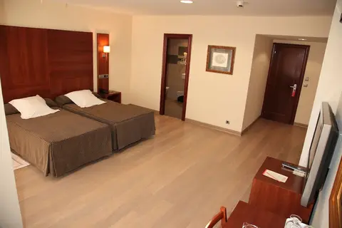 Hotel Cesaraugusta in Zaragoza — foto 30