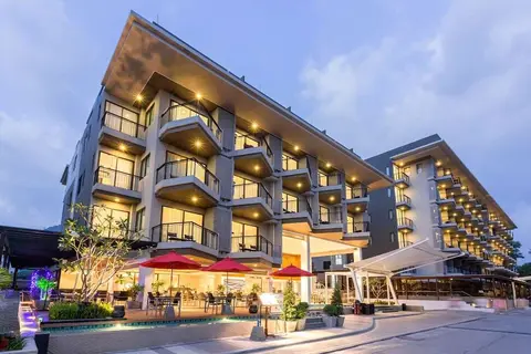 The Charm Resort Phuket in ตำบลป่าตอง — foto 10