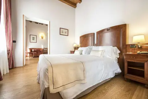 Hotel Villa Malaspina in Castel d'Azzano — foto 7