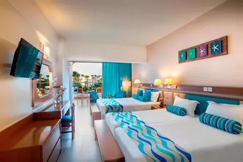 Cavo Maris Beach Hotel in Παραλίμνι — foto 23