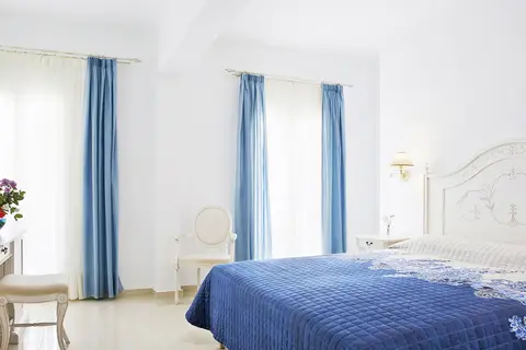 Kamari Hotel in Πλατύς Γιαλός — foto 12