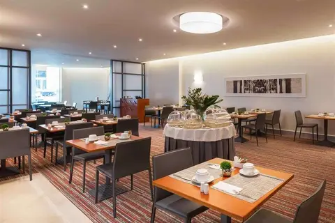 Mercure Lisboa Hotel in Lissabon — foto 8