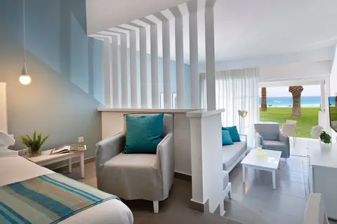 Nissi Beach Resort in Ayia Napa — foto 6