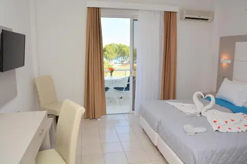 Costa Angela Seaside Resort in Lambi, foto 26