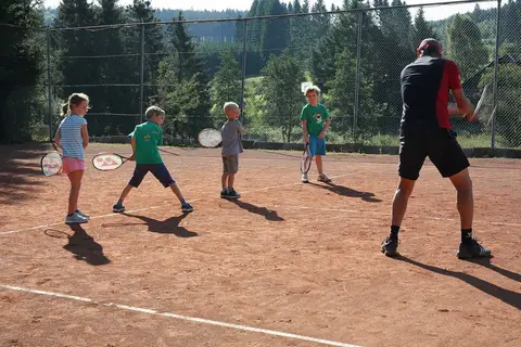 Arden Parks Petite Suisse in Manhay — foto 16