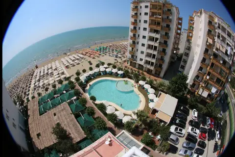 Bel Conti Hotel in Durres — foto 11