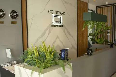 Courtyard Long Beach Holiday Resort in Trikomo — foto 18