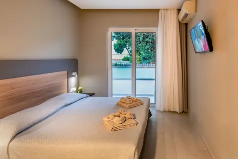 Sunday Hotel in Ιαλυσός — foto 28