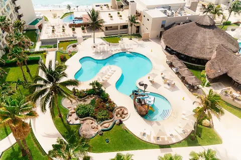 Emporio Cancun in La Organica — foto 12