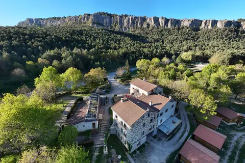 Huttopia Barcelona Pirineos in Guardiola De Berguedà — foto 3