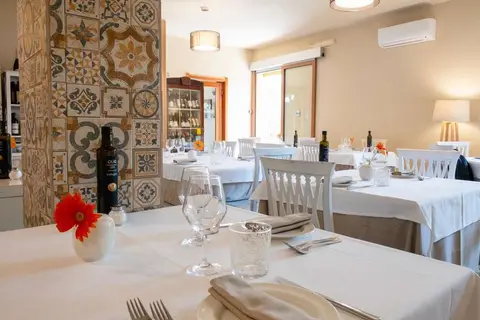 Hotel Donatella in Posada — foto 4