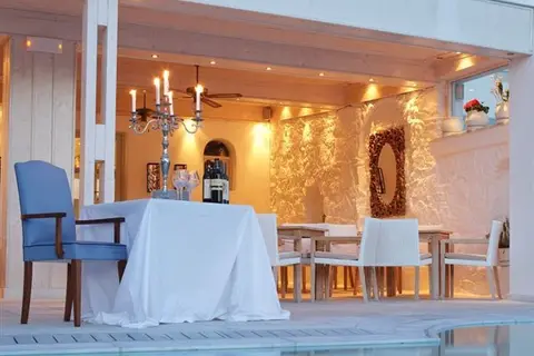 Nissaki Boutique Hotel in Πλατύς Γιαλός — foto 6