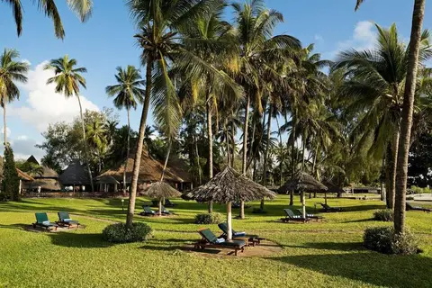 Neptune Village Beach Resort & Spa in Diani Beach — foto 12