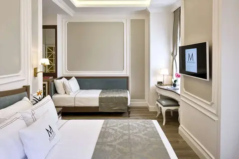 Mirrors Hotel in Beyoğlu — foto 5