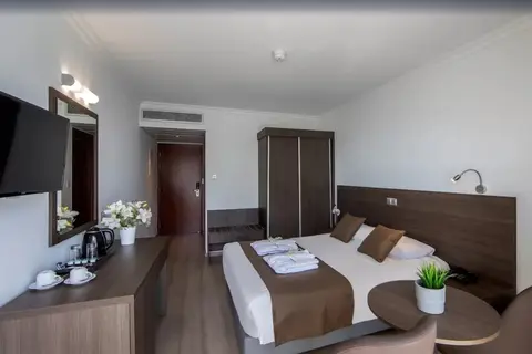 Kapetanios Limassol Hotel in Limassol — foto 2
