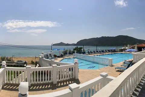 Belle Helene Hotel in Βαθύ — foto 16
