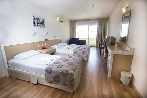 Tuntas Beach in Didim — foto 10