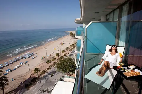 Hotel Allon Mediterrania in Málaga — foto 18