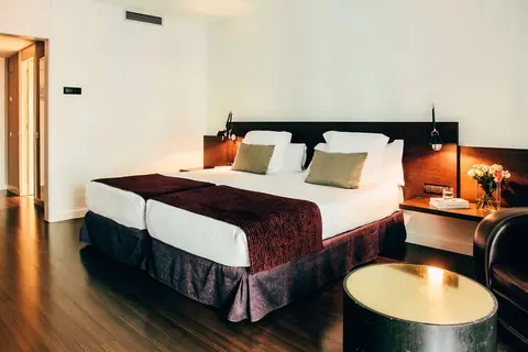 Hotel Regina Barcelona in Barcelona — foto 17