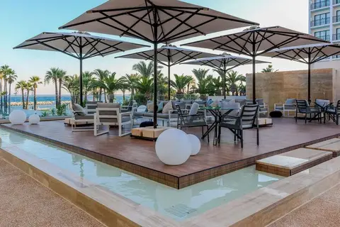 The Golden Bay Beach Hotel in Larnaca — foto 6